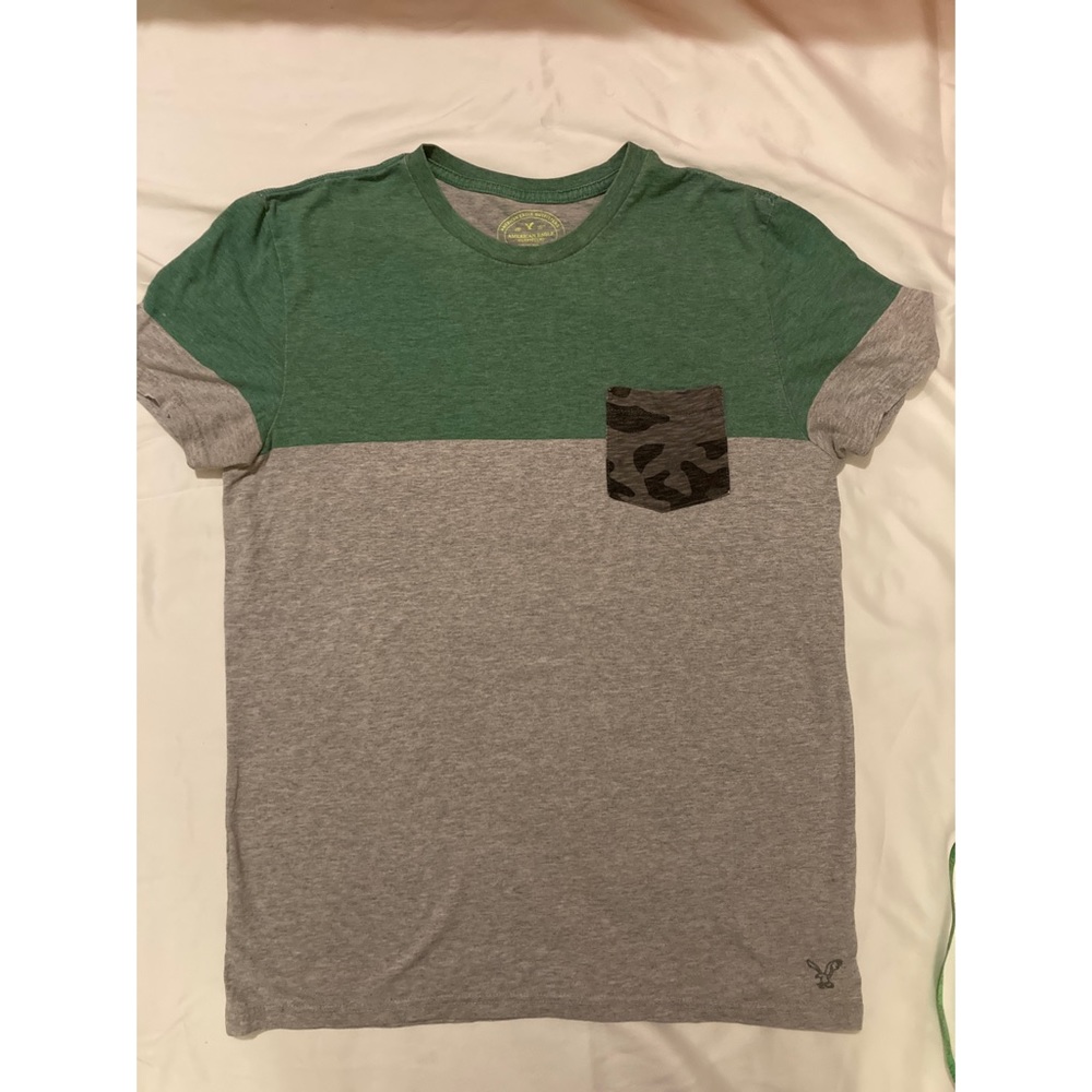 AE Front Pocket Muscle Shirt